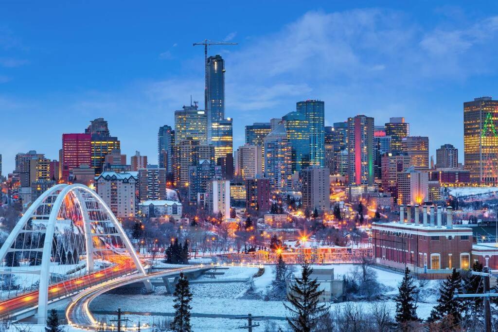 Modern Nordic Escape, 3Br Near Wem & Dt, Aircon & Fireplace, Wifi, Sleeps 6! Edmonton Eksteriør bilde